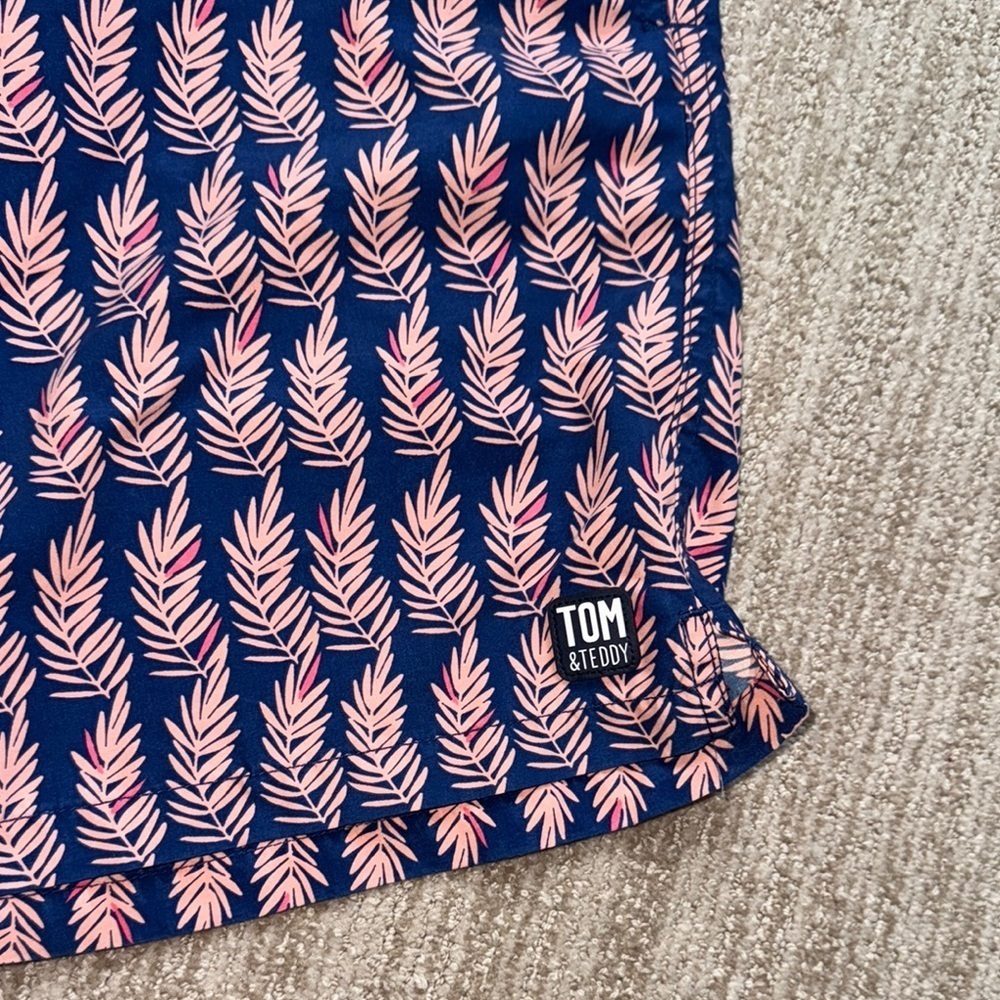 Tom and Teddy Mens XL Navy Pink Lined Swim Trunks Polyester Beach Shorts - Picture 8 of 16